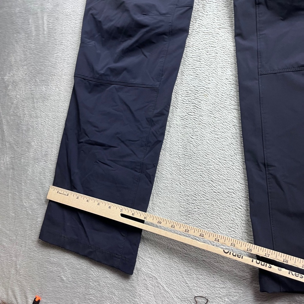 Duluth Trading Co Flexpedition Bootcut Pants Navy Blue 14x33 Hiking Work 95704 - Picture 9 of 13
